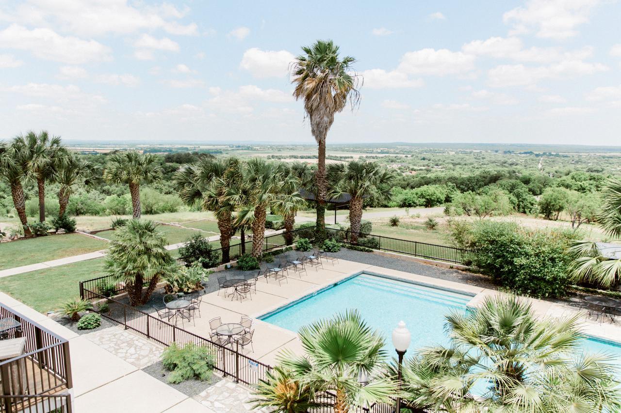 Hillside Boutique Hotel Castroville Exterior photo